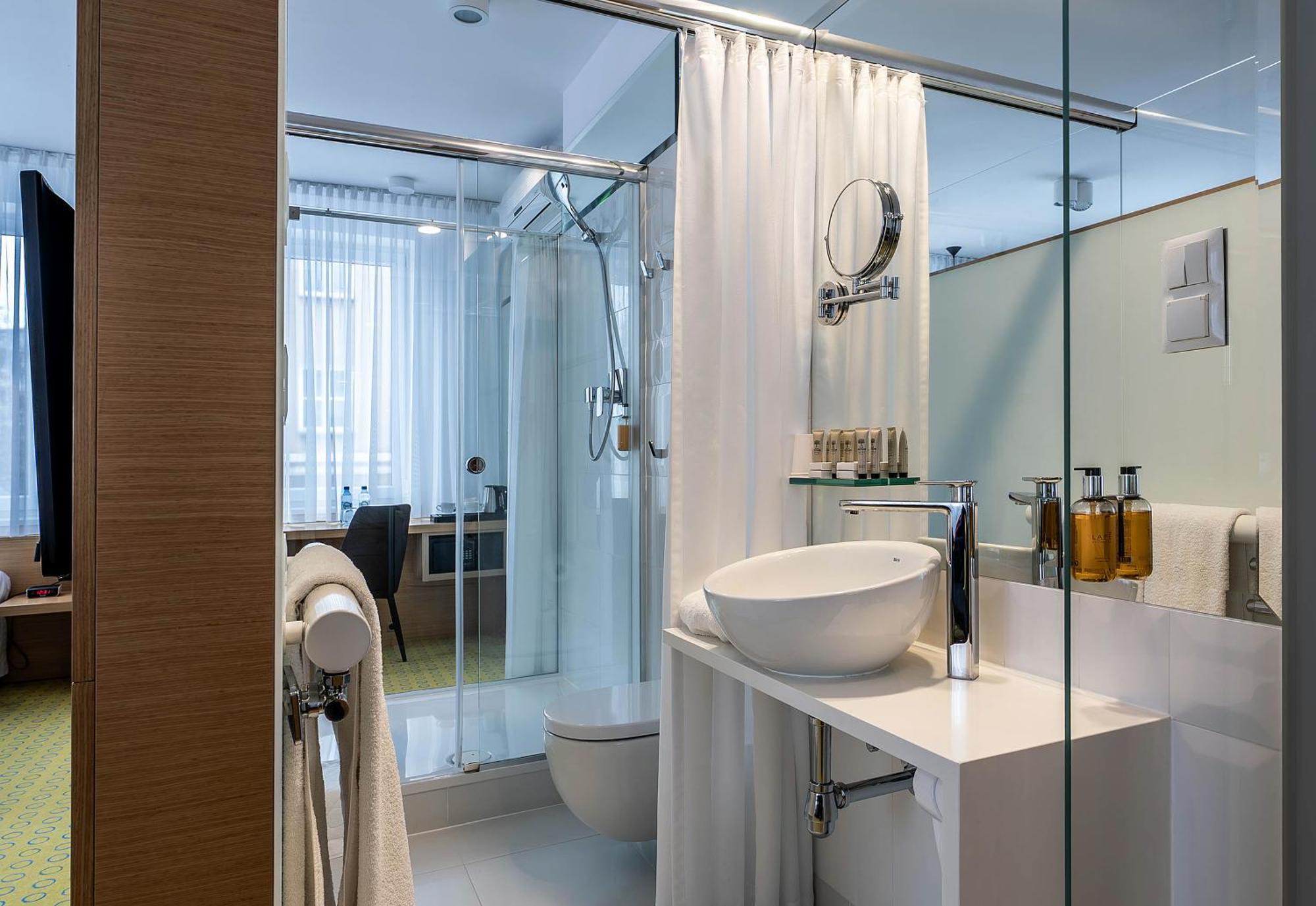 Cristal Hotel 4*