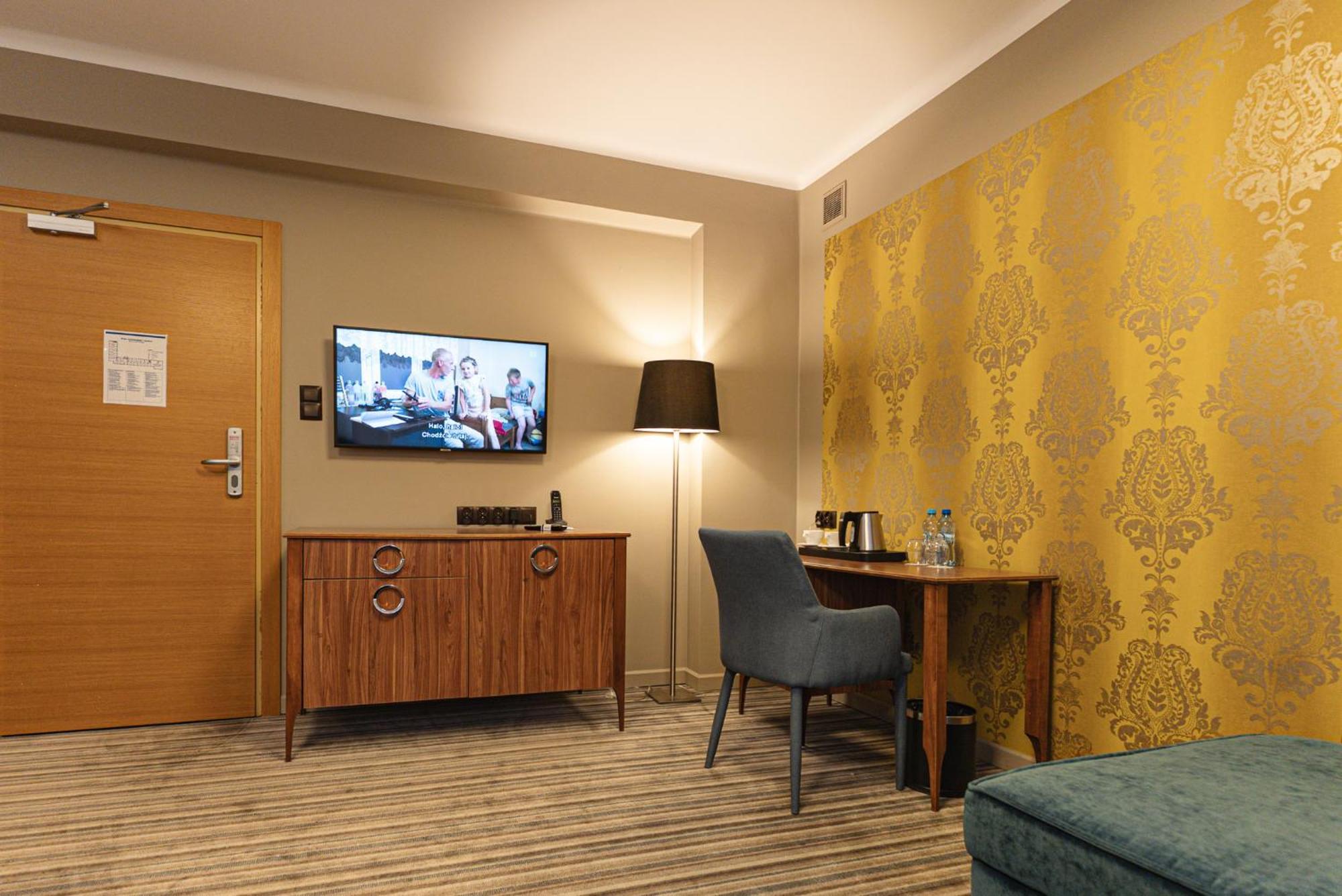 Hotel Cristal 4*